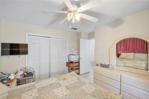 House in Tamarac, Florida 2 bedrooms, 106.37 sq.m. № 1834299 - photo 20
