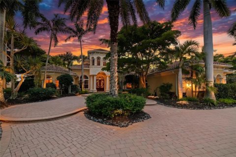 Casa en Lakewood Ranch, Florida 5 dormitorios, 605.91 m2 № 2110761