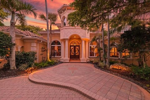 Casa en venta en Lakewood Ranch, Florida, 5 dormitorios, 605.91 m2 № 2110761 - foto 2