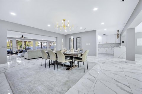 Купить виллу или дом в Форт-Лодердейл, Флорида 4 спальни, 293.39м2, № 1963791 - фото 6
