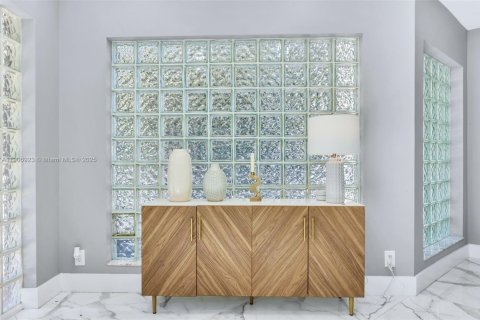 Купить виллу или дом в Форт-Лодердейл, Флорида 4 спальни, 293.39м2, № 1963791 - фото 10