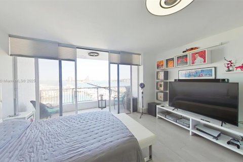 Copropriété à vendre à Miami, Floride: 35.3 m2 № 1934406 - photo 5