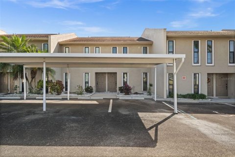 Condominio en venta en Cape Coral, Florida, 2 dormitorios, 94.3 m2 № 2345673 - foto 3