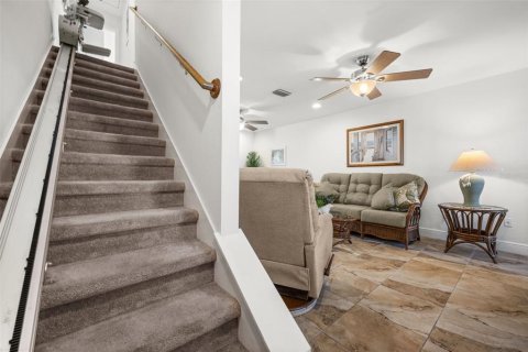 Condominio en venta en Cape Coral, Florida, 2 dormitorios, 94.3 m2 № 2345673 - foto 17