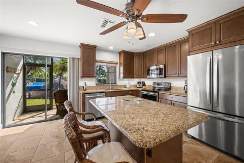 Condominio en venta en Cape Coral, Florida, 2 dormitorios, 94.3 m2 № 2345673 - foto 7