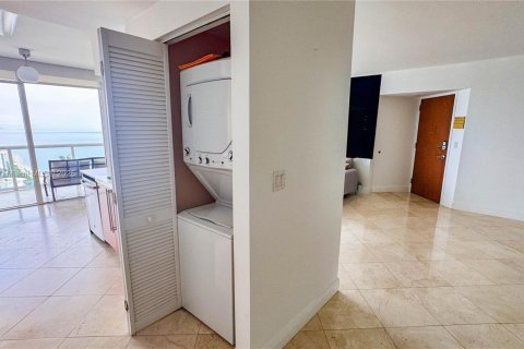 Condominio en alquiler en Miami Beach, Florida, 1 dormitorio, 106.93 m2 № 1921648 - foto 18