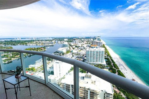 Condominio en alquiler en Miami Beach, Florida, 1 dormitorio, 106.93 m2 № 1921648 - foto 4