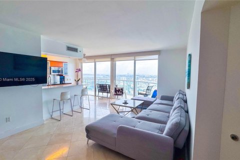 Condominio en alquiler en Miami Beach, Florida, 1 dormitorio, 106.93 m2 № 1921648 - foto 7