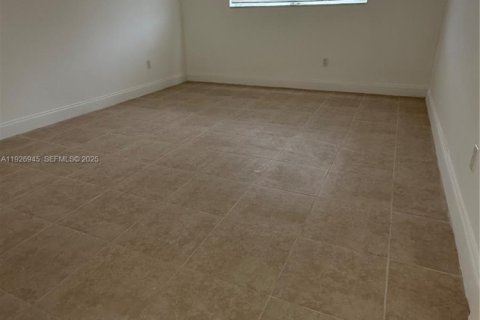 Снять в аренду кондоминиум в Майами, Флорида 1 спальня, 68.75м2, № 1985821 - фото 16