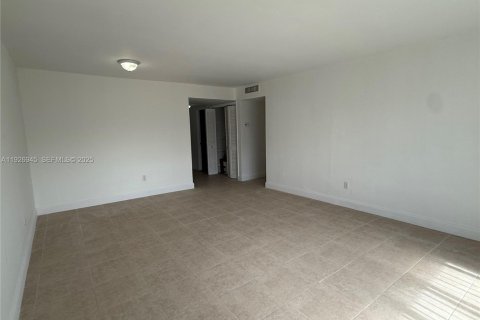 Снять в аренду кондоминиум в Майами, Флорида 1 спальня, 68.75м2, № 1985821 - фото 13