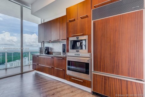 Condominio en venta en Sunny Isles Beach, Florida, 2 dormitorios, 135.92 m2 № 1924779 - foto 13
