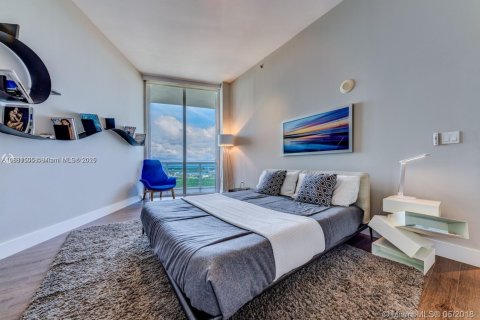 Condominio en venta en Sunny Isles Beach, Florida, 2 dormitorios, 135.92 m2 № 1924779 - foto 15