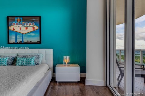 Condominio en venta en Sunny Isles Beach, Florida, 2 dormitorios, 135.92 m2 № 1924779 - foto 25