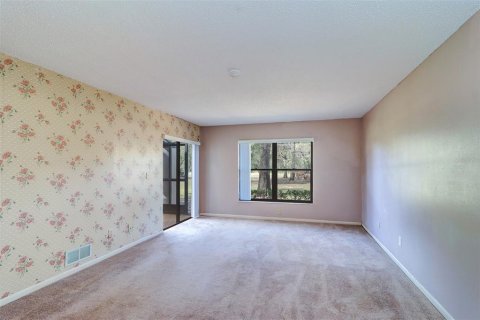 Condo in Palm Harbor, Florida, 2 bedrooms  № 1529471 - photo 16