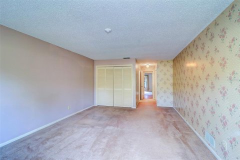 Condo in Palm Harbor, Florida, 2 bedrooms  № 1529471 - photo 18