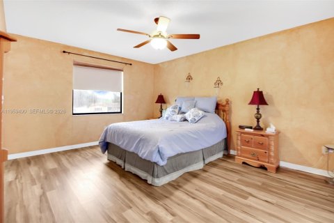 Купить виллу или дом в Пемброк-Пайнс, Флорида 3 спальни, 161.56м2, № 2027189 - фото 16