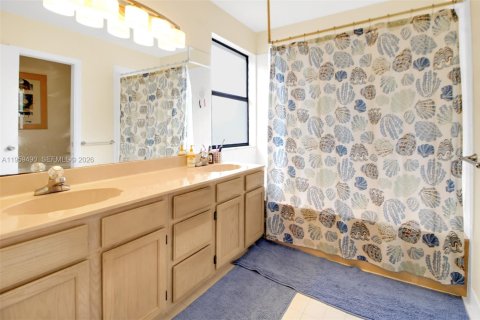 Купить виллу или дом в Пемброк-Пайнс, Флорида 3 спальни, 161.56м2, № 2027189 - фото 19