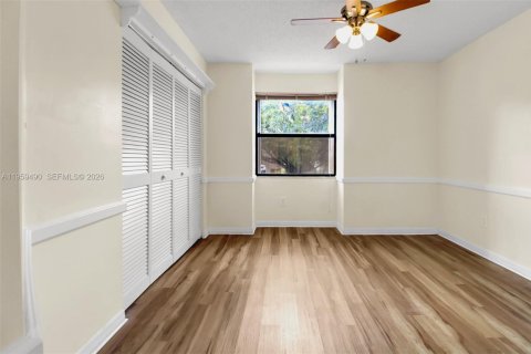 Купить виллу или дом в Пемброк-Пайнс, Флорида 3 спальни, 161.56м2, № 2027189 - фото 26