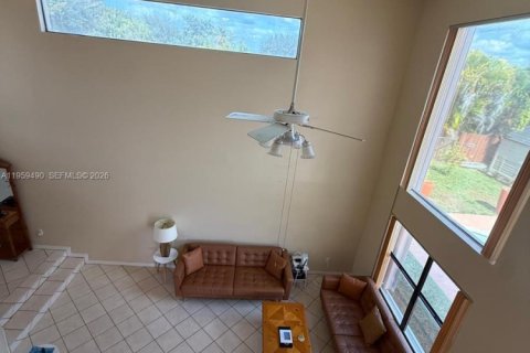 Купить виллу или дом в Пемброк-Пайнс, Флорида 3 спальни, 161.56м2, № 2027189 - фото 7