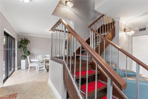 Condominio en venta en Miami, Florida, 3 dormitorios, 137.31 m2 № 1994752 - foto 5