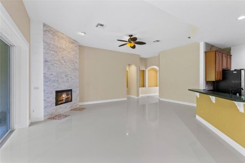House in Orlando, Florida 4 bedrooms, 253.62 sq.m. № 2203560 - photo 9