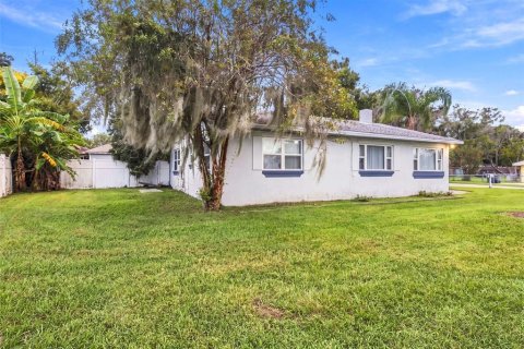 Casa en venta en Winter Haven, Florida, 2 dormitorios, 125.42 m2 № 2388204 - foto 3