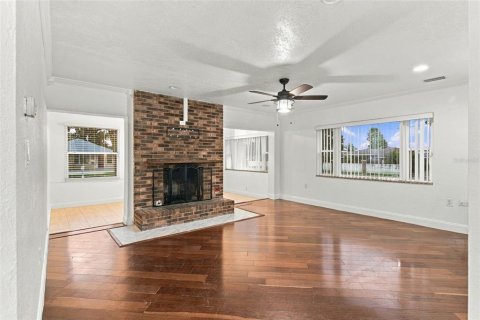 Casa en venta en Winter Haven, Florida, 2 dormitorios, 125.42 m2 № 2388204 - foto 4