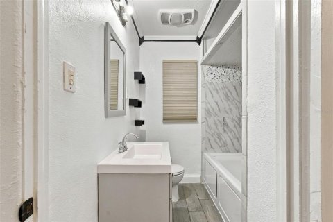 Casa en venta en Winter Haven, Florida, 2 dormitorios, 125.42 m2 № 2388204 - foto 14