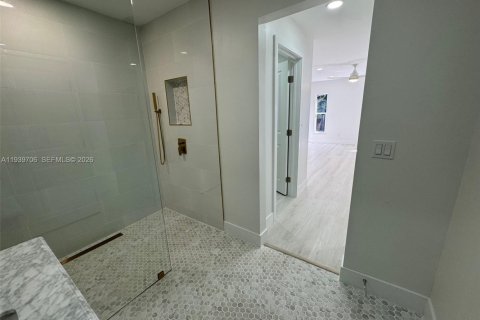 Купить виллу или дом в Форт Майерс, Флорида 3 спальни, 157.38м2, № 2053838 - фото 21