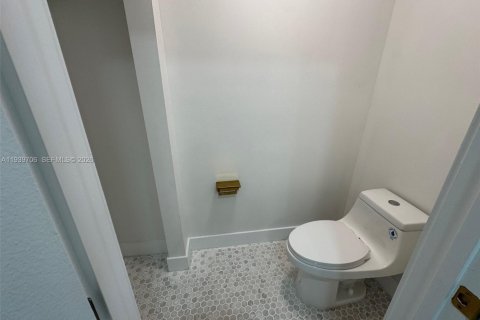 Купить виллу или дом в Форт Майерс, Флорида 3 спальни, 157.38м2, № 2053838 - фото 19