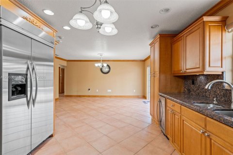 Villa ou maison à vendre à Miami, Floride: 4 chambres, 181.35 m2 № 2186174 - photo 19