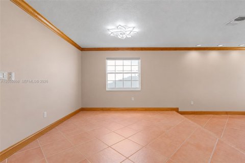 Villa ou maison à vendre à Miami, Floride: 4 chambres, 181.35 m2 № 2186174 - photo 8