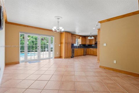 Villa ou maison à vendre à Miami, Floride: 4 chambres, 181.35 m2 № 2186174 - photo 14