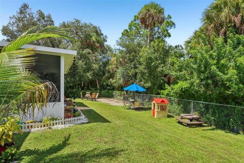 Casa en venta en Lehigh Acres, Florida, 3 dormitorios № 1923036 - foto 26