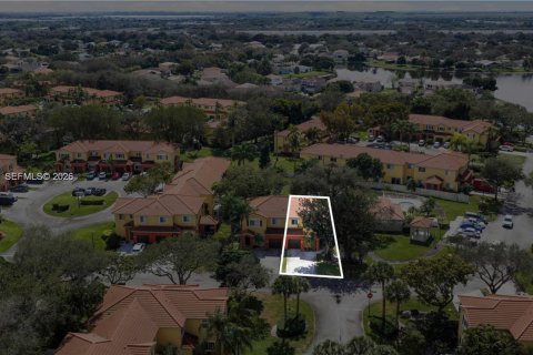 Купить таунхаус в Мирамар, Флорида 4 спальни, 154.78м2, № 2033300 - фото 25