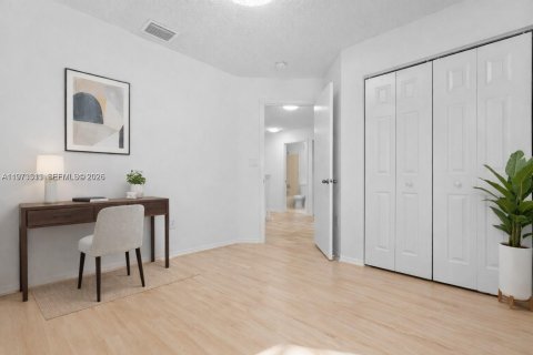 Купить таунхаус в Мирамар, Флорида 4 спальни, 154.78м2, № 2033300 - фото 13