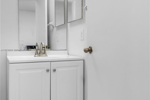 Купить таунхаус в Мирамар, Флорида 4 спальни, 154.78м2, № 2033300 - фото 17