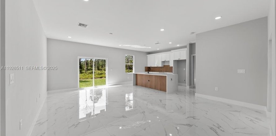 Дом в Лихай-Эйкерс, Флорида 3 спальни № 1986956