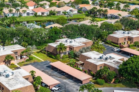 Adosado en venta en Atlantis, Florida, 2 dormitorios, 156.08 m2 № 1159891 - foto 1