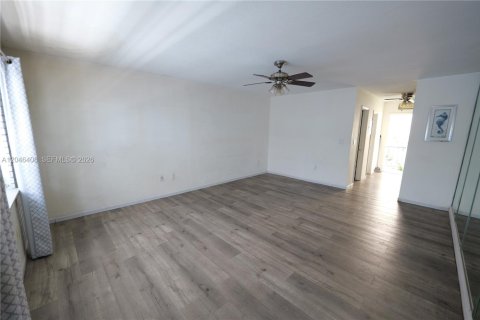 Condominio en venta en Miami Beach, Florida, 36.6 m2 № 2243082 - foto 4