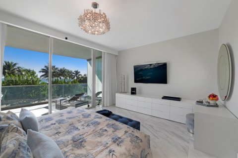 Condominio en venta en Bal Harbour, Florida, 2 dormitorios, 210.7 m2 № 1992282 - foto 10
