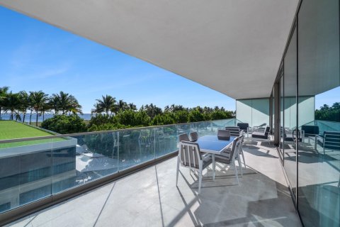 Condominio en venta en Bal Harbour, Florida, 2 dormitorios, 210.7 m2 № 1992282 - foto 24