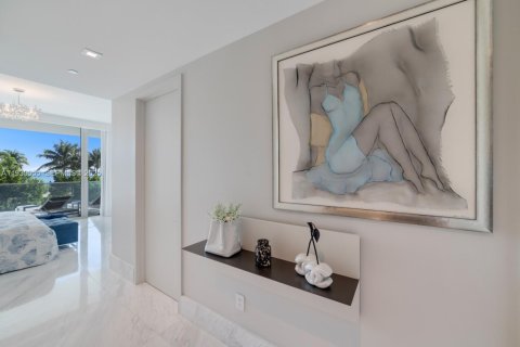 Condominio en venta en Bal Harbour, Florida, 2 dormitorios, 210.7 m2 № 1992282 - foto 12