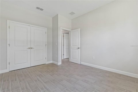 House in North Port, Florida 4 bedrooms, 165.27 sq.m. № 1806942 - photo 26