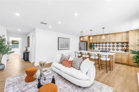 Villa ou maison à vendre à Saint Petersburg, Floride: 2 chambres, 95.32 m2 № 2151618 - photo 3