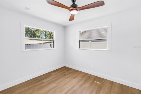 Villa ou maison à vendre à Saint Petersburg, Floride: 2 chambres, 95.32 m2 № 2151618 - photo 23