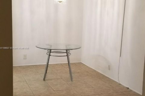 Condo in Coral Springs, Florida, 2 bedrooms  № 2036635 - photo 5