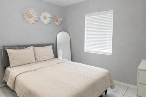 Купить коммерческую недвижимость в Майами, Флорида 130.43м2, № 2044039 - фото 6