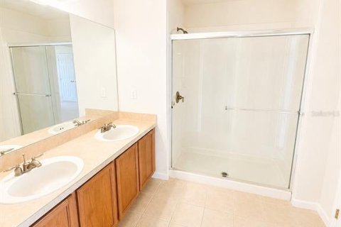 Touwnhouse à vendre à Kissimmee, Floride: 4 chambres, 169.27 m2 № 2111568 - photo 9