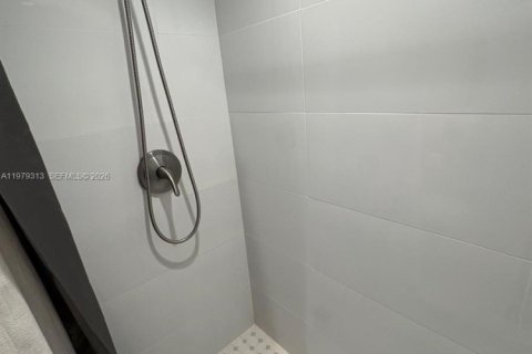 Copropriété à louer à Miami, Floride: 2 chambres, 93.37 m2 № 2046343 - photo 15